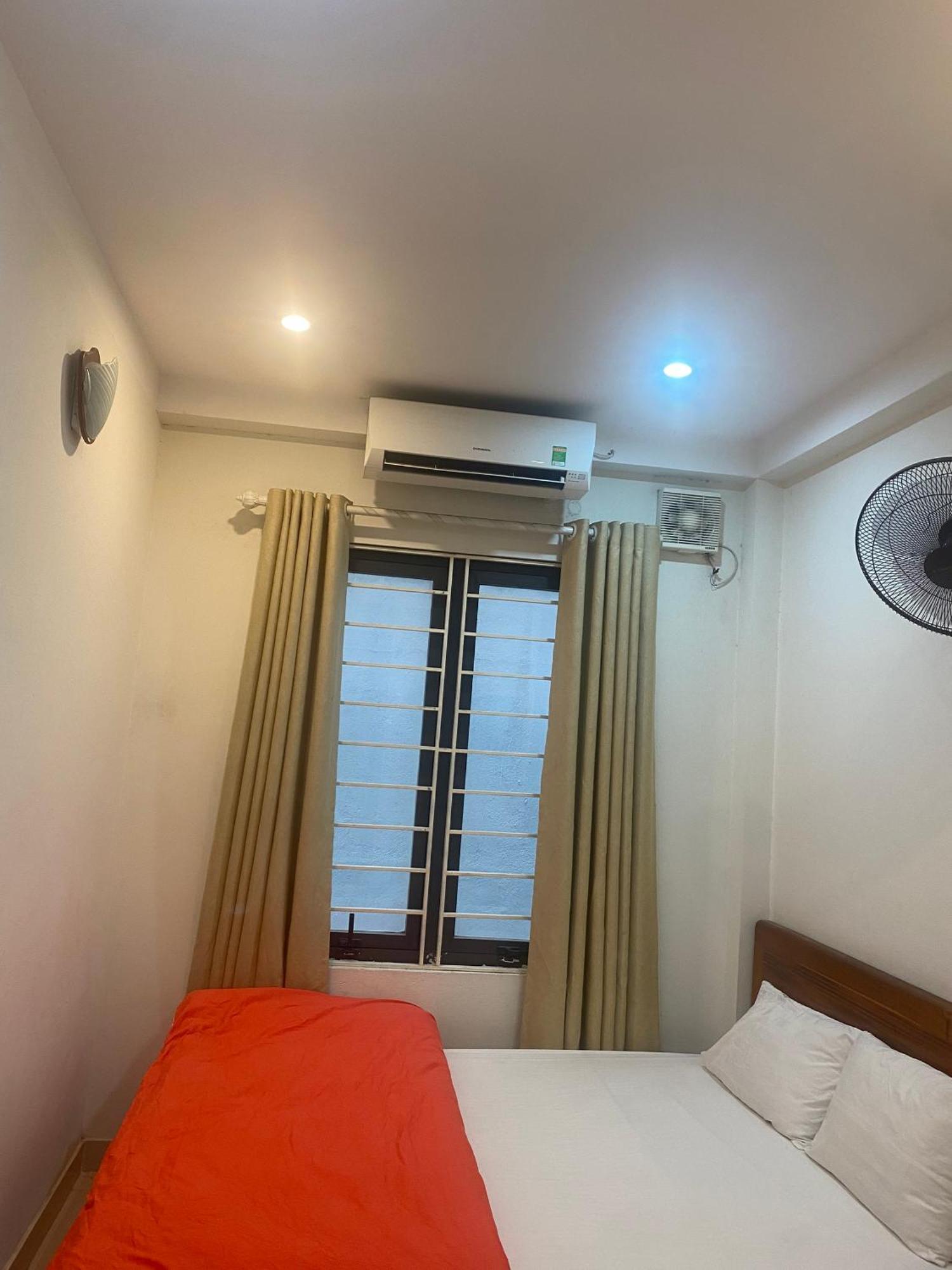 Nam Cuong Motel - Phong Don Co Cua So Thoang Mat Khep Kin - Thang May Hanoi Exterior foto